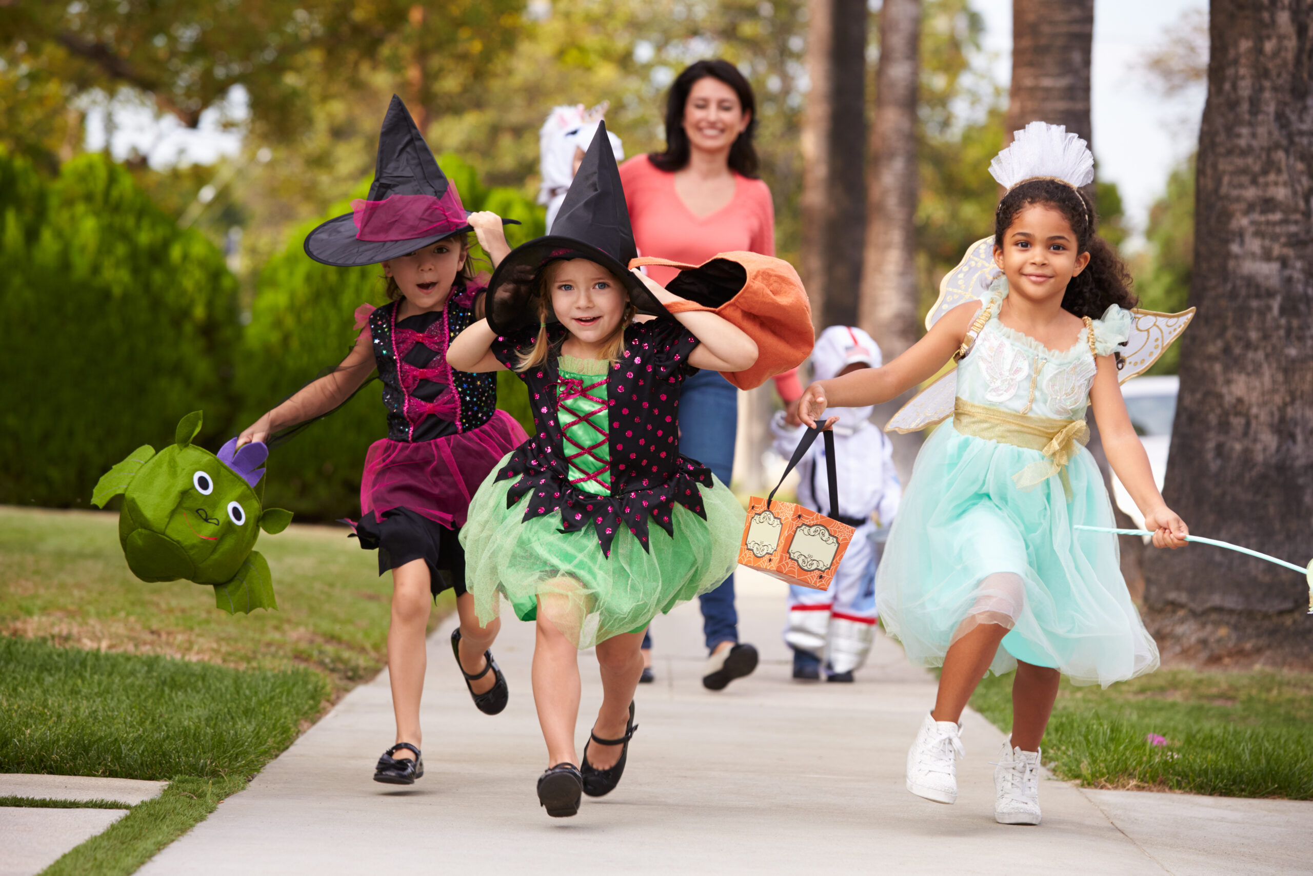 15+ Ways To Have A Healthier Halloween